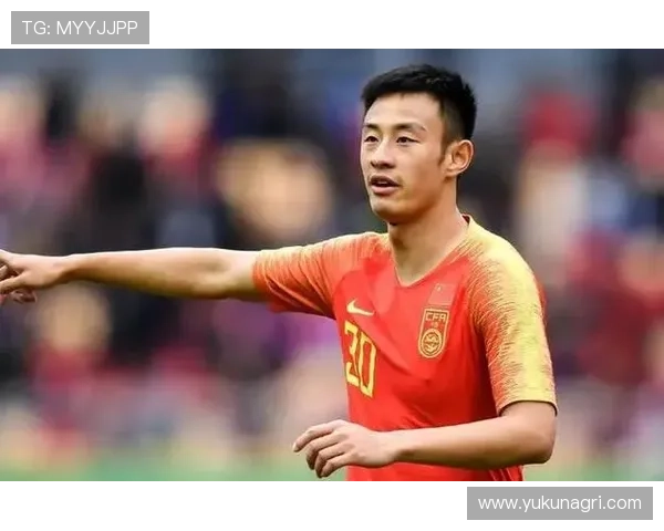 彭欣力董宇八将加盟青岛西海岸